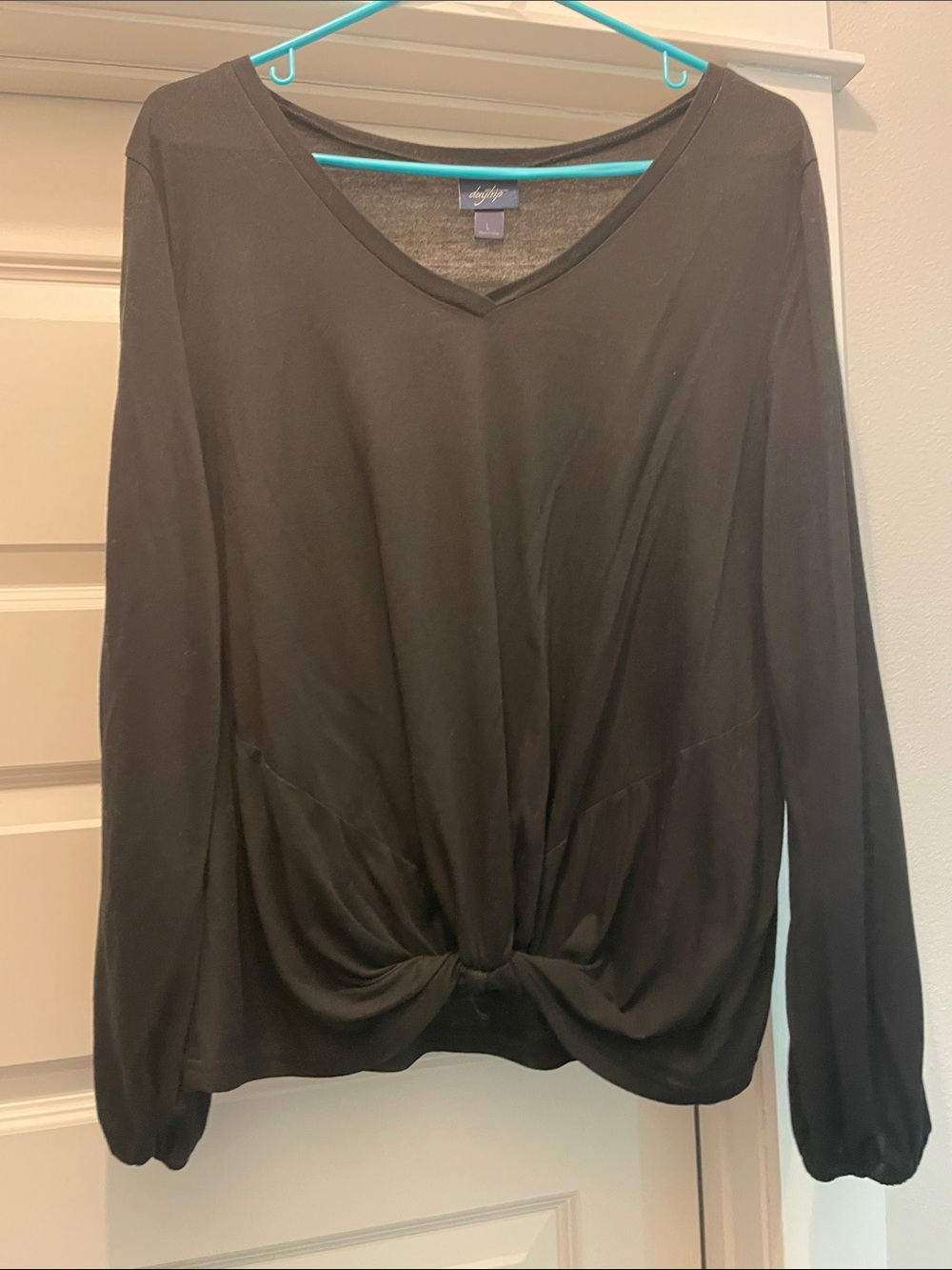 Daytrip Black Long Sleeve V-Neck Twist Front Top